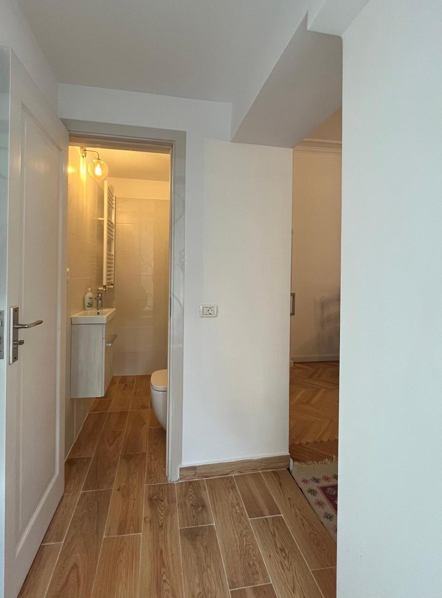 City Charm Apartment Brasov Ngoại thất bức ảnh